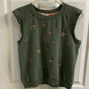 NWT Mason & Belle Embroidered Flutter Sleeve Women's Medium Green Floral Top